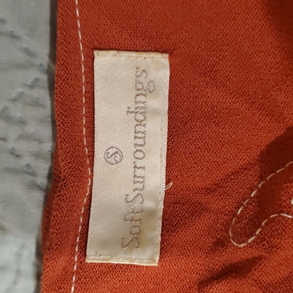 Rust colored top - Picture 4 of 6